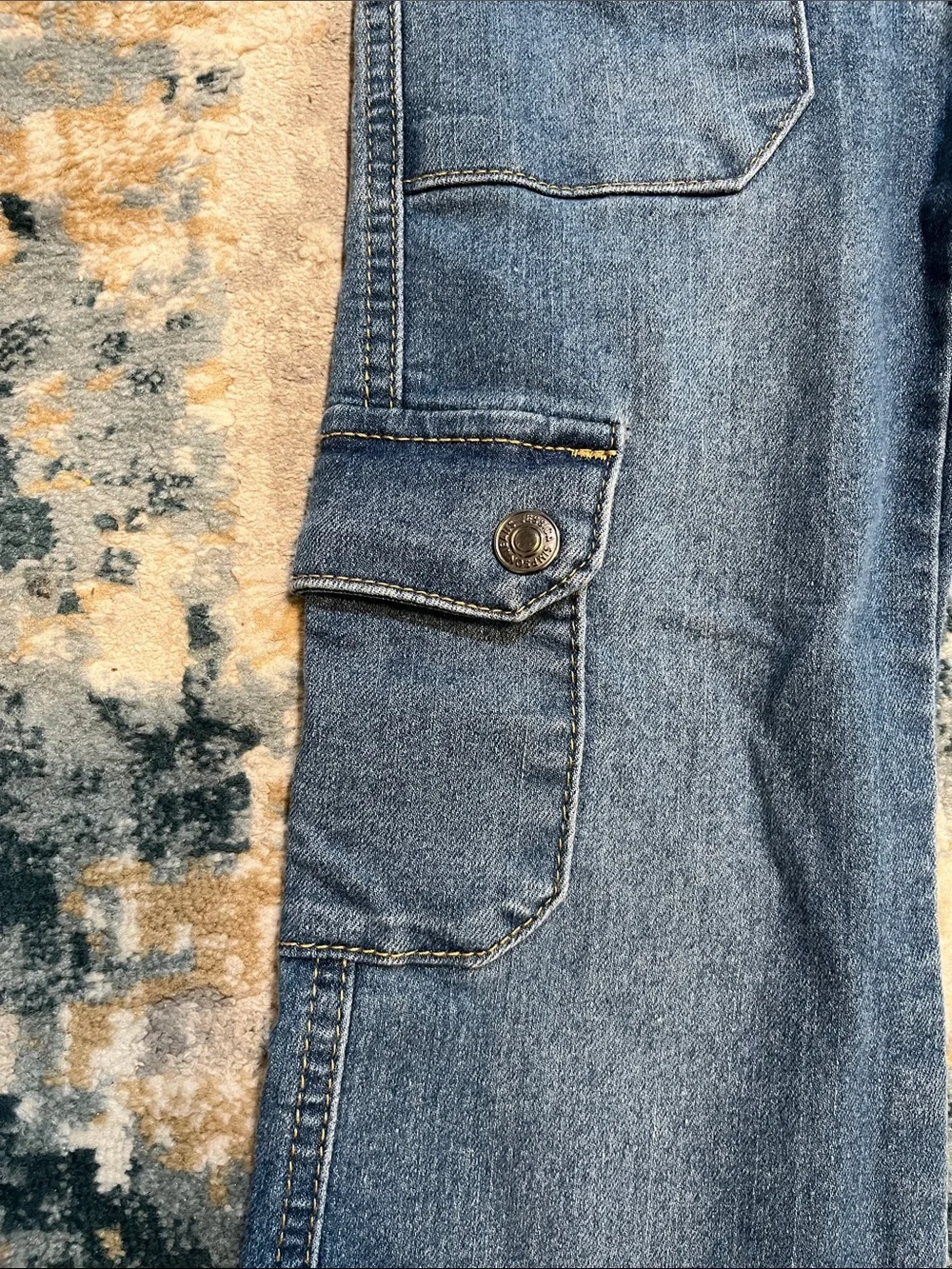 Jessica Simpson Charlotte Cargo Bootcut Jeans and Adjustable Waistband Sz 6